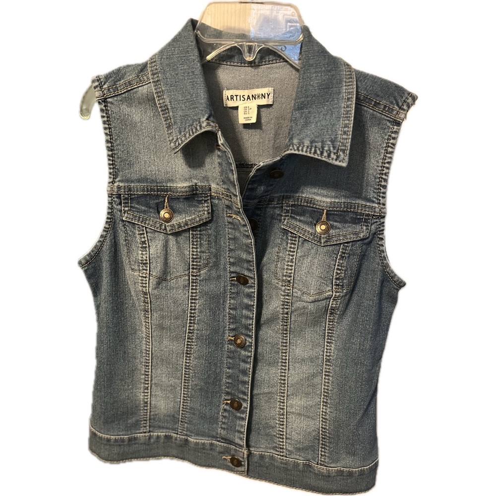 Artisan NY Woman’s Denim Vest Size S